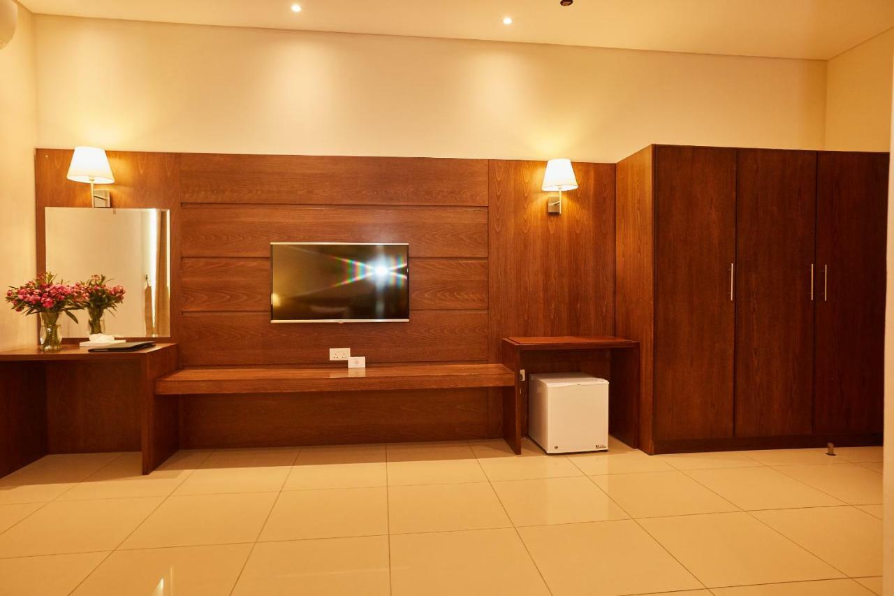 Bristol Palace Hotel Kano Exterior photo